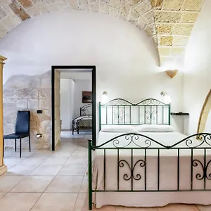 casa-di-lo-bb.lecce-hotels.com/